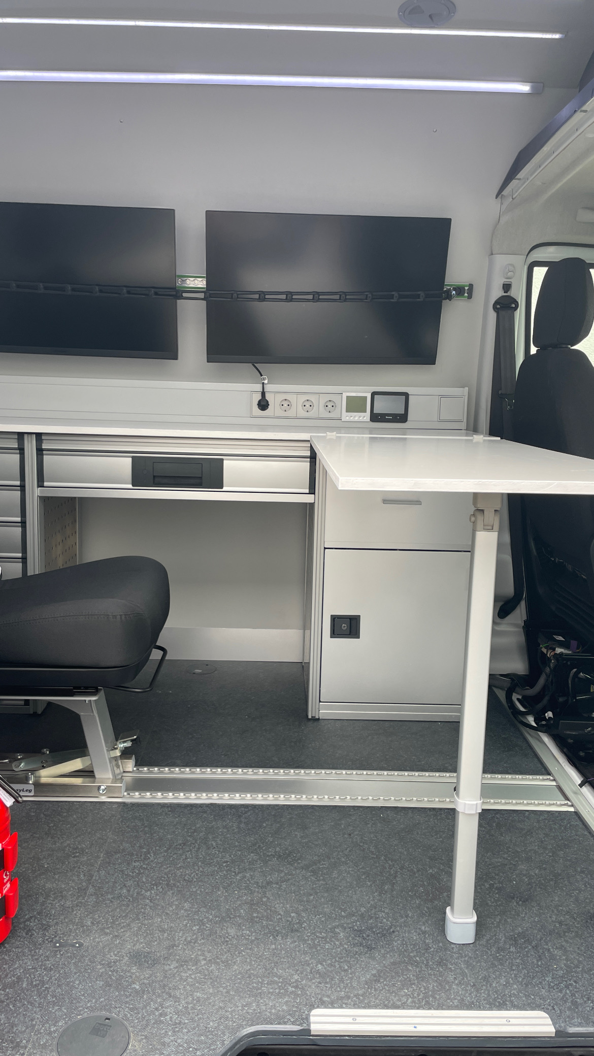 46CA99BE-1695-4BF8-B51C-0813D38AA6EC